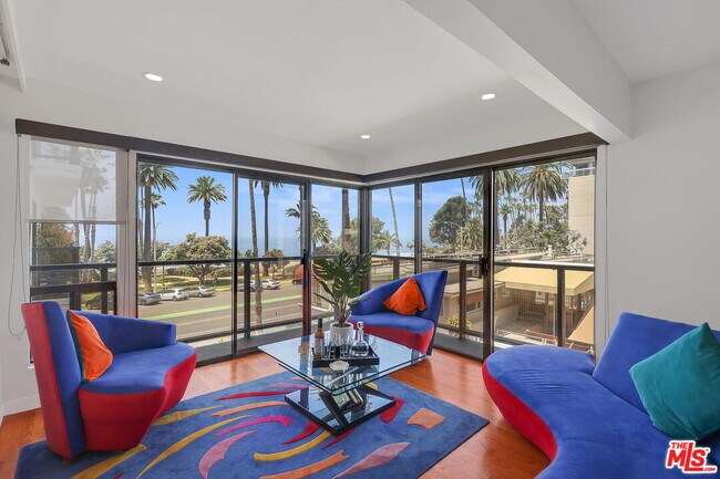 Building Photo - 833 Ocean Ave Unit 302 Rental
