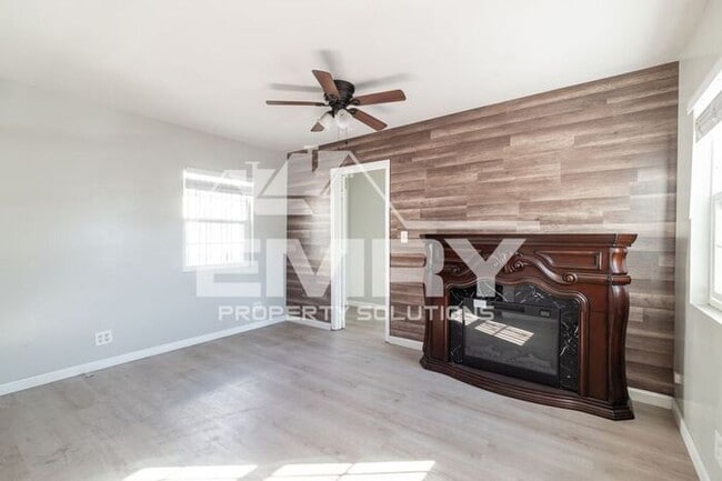 Photo - 1 Bed 1 Bath Home for Rent Holmes Ave Los Angeles CA 90054