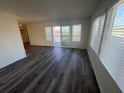 living room - 630 2nd St Unit 4
