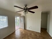 Photo - 2119 W Columbia St House