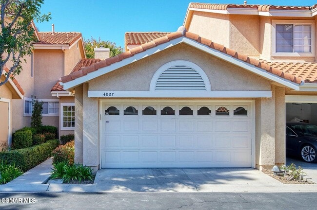 Photo - 4827 La Vella Dr