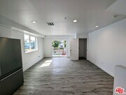 Photo - 753 1/2 E Adams Blvd Condo