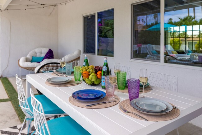 Photo - Stunning Desert Contemporary Home in Sunri...