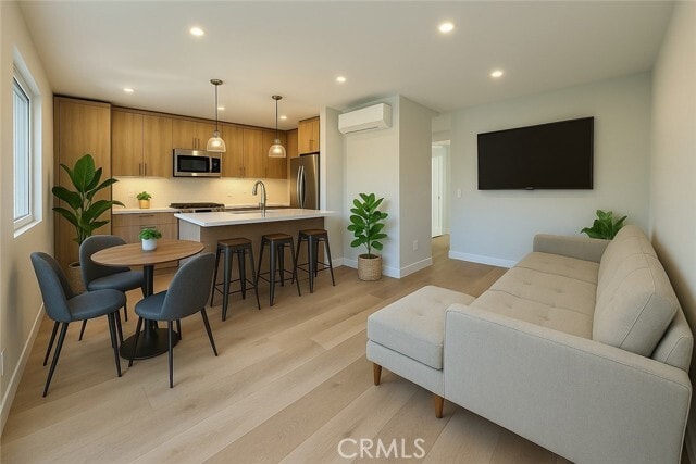 Building Photo - 1034 Grant St Unit 3R