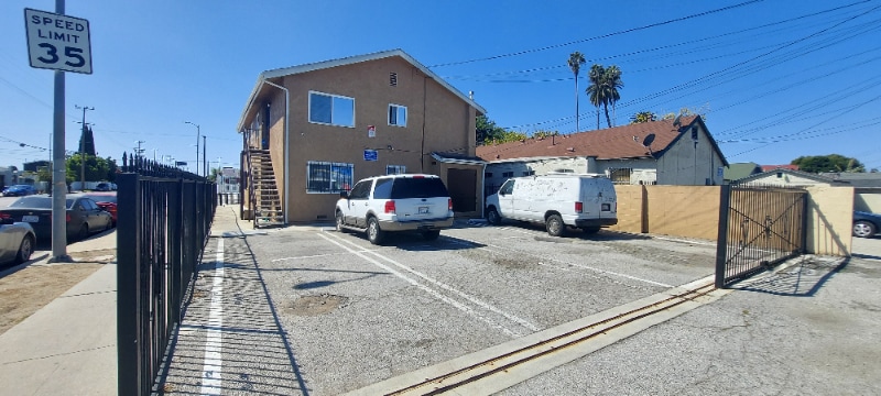 Photo - 6049 Normandie Ave Unit 2