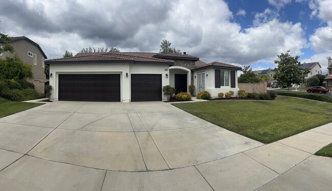 Building Photo - 1612 Camino Largo St