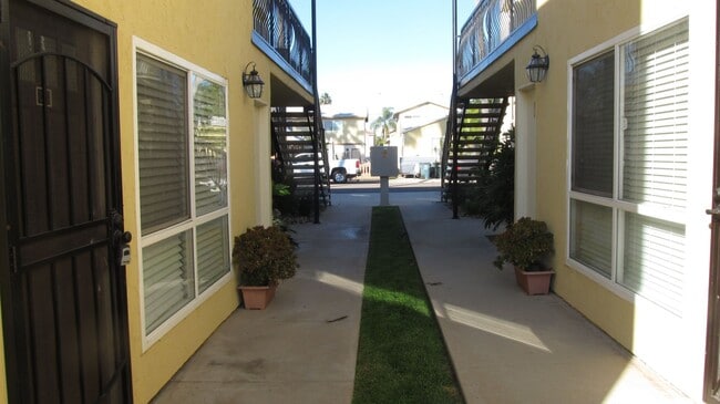 Photo - Spacious 1 bedroom at the beach