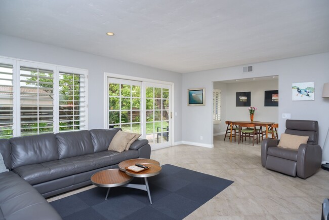 Photo - ***Available Now - Mid-term Lease ONLY *** Single Level 3 Bedroom, 2.5 Bath home in La Costa*****
