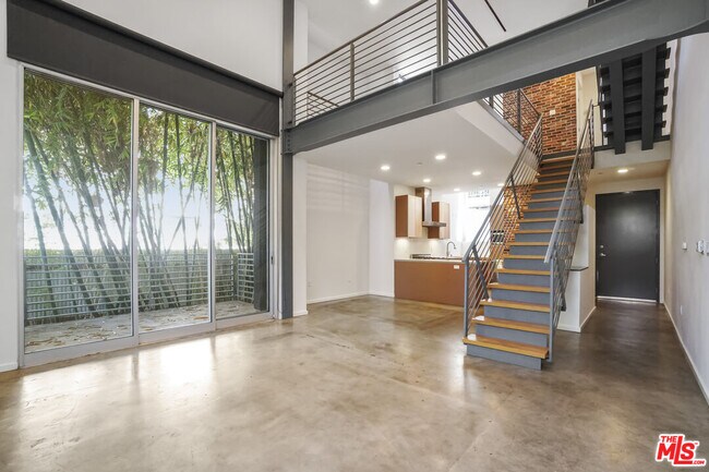 Photo - 1220 N Orange Grove Ave Unit 7