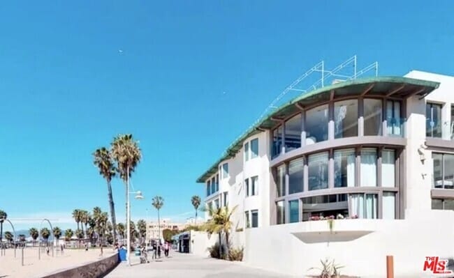 Building Photo - 11 Marine Terrace Unit 5 Rental