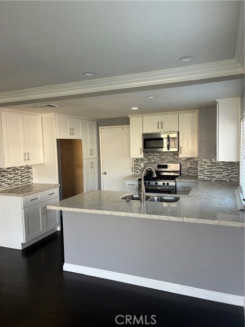 Photo - 1456 N Barranca Ave