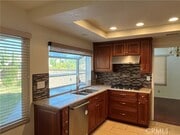 Photo - 926 Essex Rd
