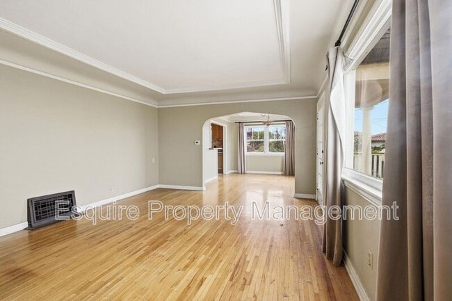 Photo - 2381 Hyland Ave