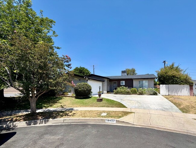 Photo - 20457 Eccles St