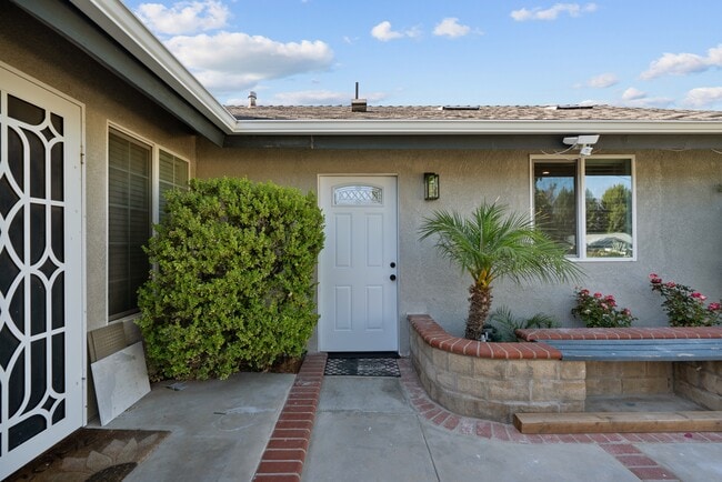 Building Photo - 27477 Pamplico Dr
