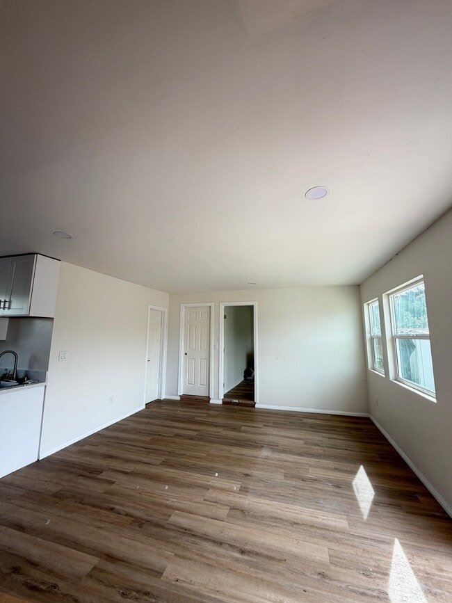 Living Room - 442 D St