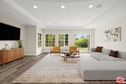 Photo - 735 Thayer Ave
