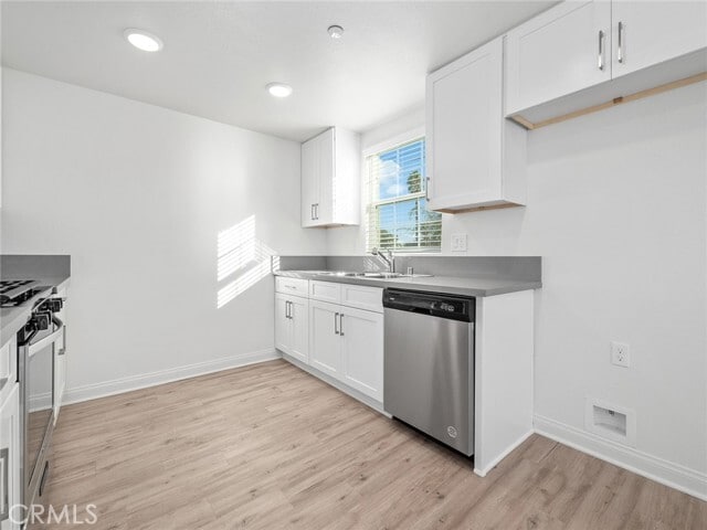 Photo - 1325 W Grand Ave