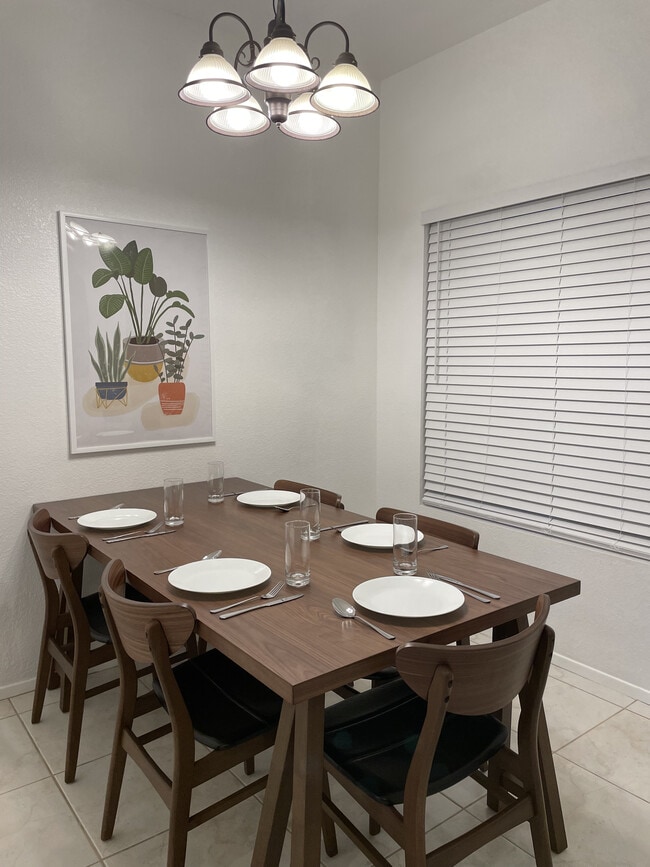 Photo - 27574 Ethan Allen Way