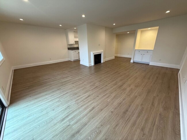 Photo - 1940 Malcolm Ave Unit 101