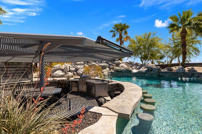 Photo - 41750 Hermitage Dr