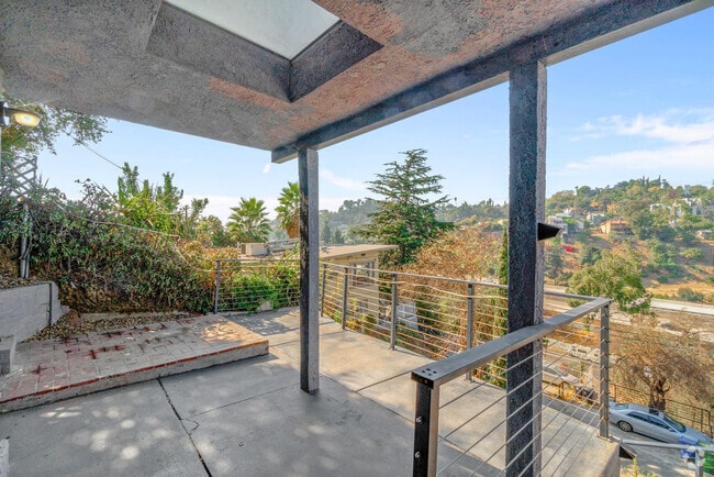 Building Photo - 2414 N Alvarado St Unit B Rental