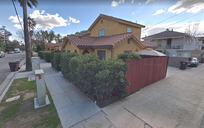 Photo - 2040 Glenwood Rd