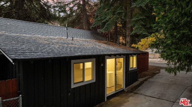 Photo - 993 Cameron Dr