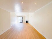 Photo - 620 W Hyde Park Blvd Unit 313
