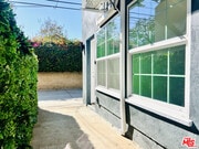 Photo - 938 W Glenoaks Blvd Unit B