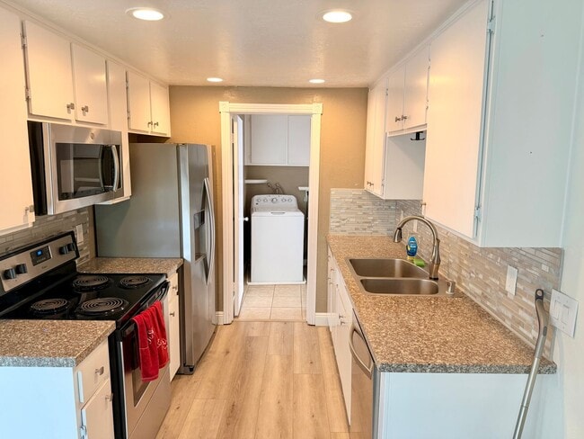 Photo - Updated 2 Bedroom Home with Garage & Community Amenities