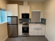Photo - 260 S Shasta St Apartment