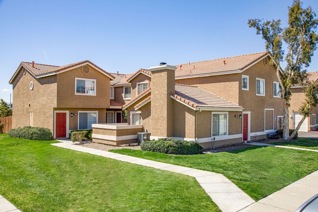 Building Photo - Linden Court Rental