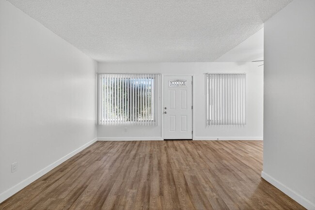 Photo - 1751 Cabrillo Ave Unit C