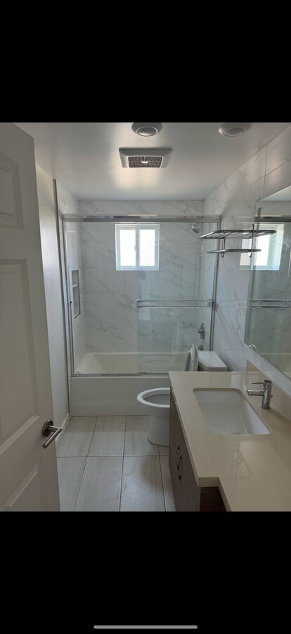 Photo - 5537 La Mirada Ave Unit 202