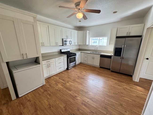 Photo - 2336 W 21st St Unit 2336