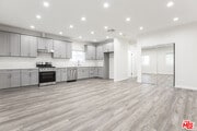 Photo - 3623 W Victory Blvd Unit 201