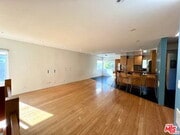 Photo - 721 Cedar St