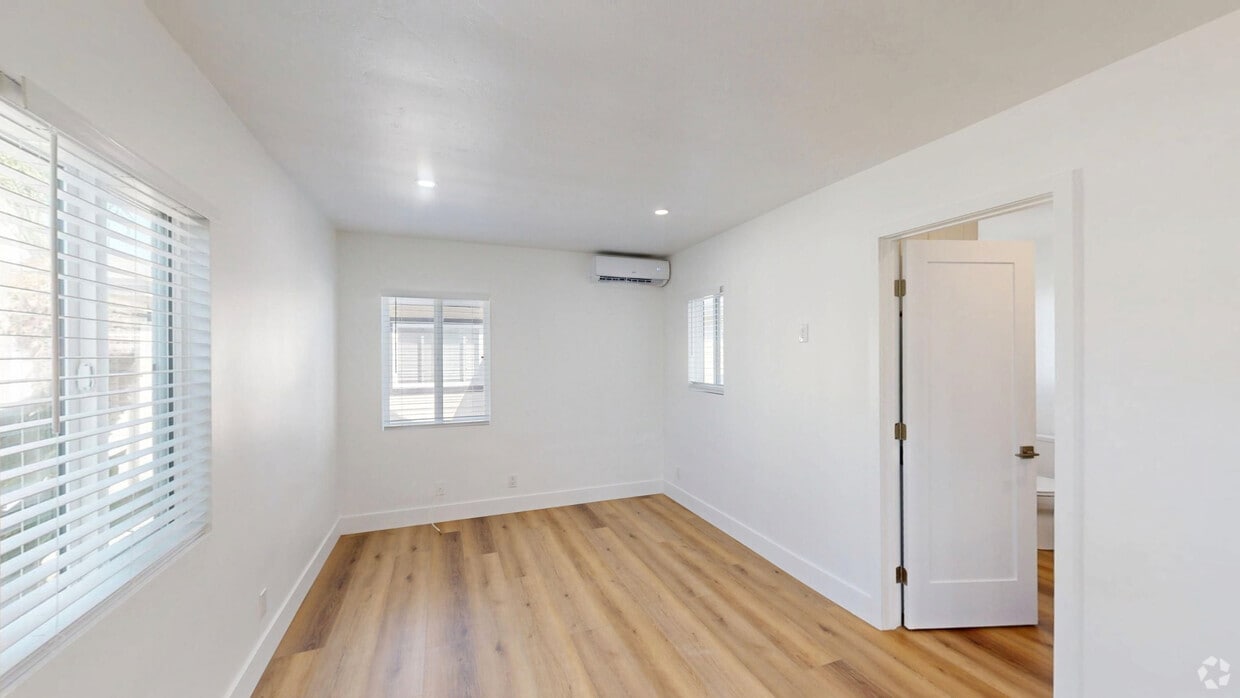 3D Tour - 1022 Tait St