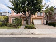 Photo - Beautiful 3 Bedroom, 2.5 Bathroom Newport ...