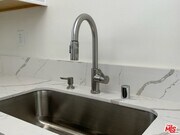 Photo - 517 S Kenmore Ave Apartment Unit 12
