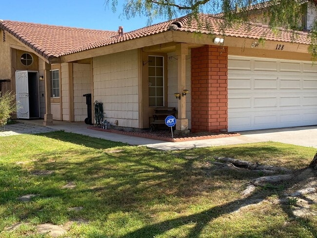Photo - 128 Elmtree Dr