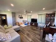 Photo - 257 W 25th St