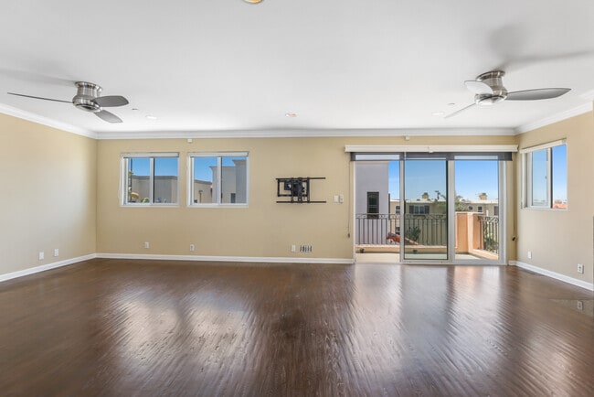 Photo - 209 Crest Dr