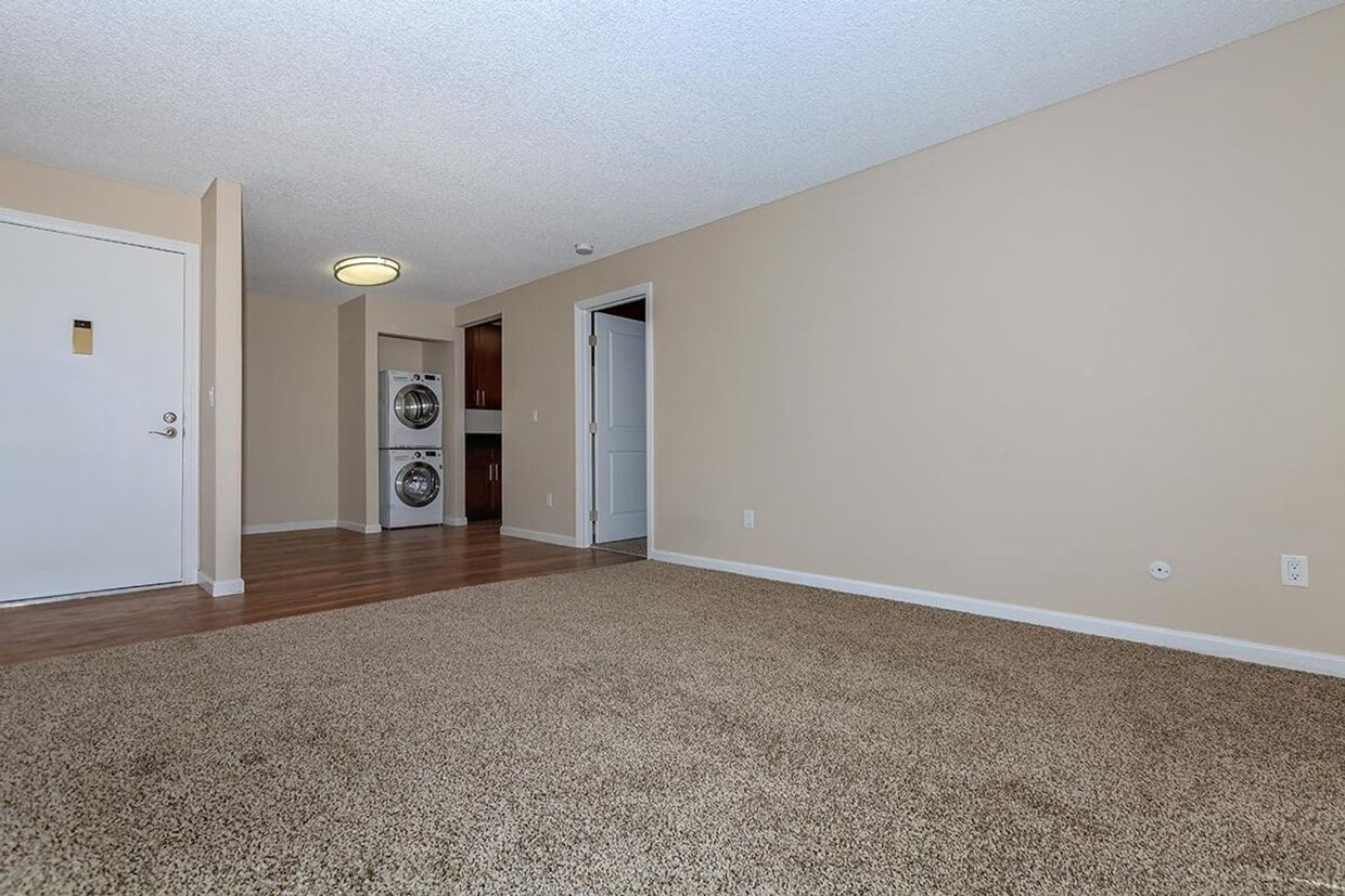 Floor Plan - 2BD/2BA (W&D)