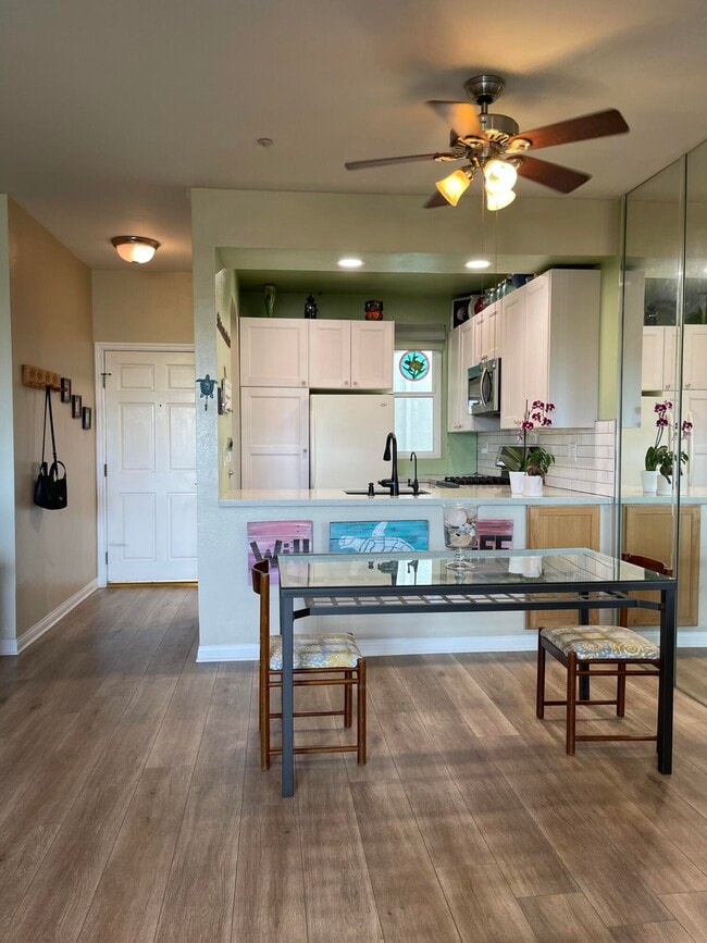Photo - 555 Maine Ave Unit 310