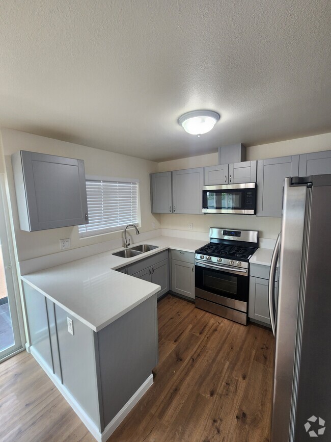 Building Photo - 5501 W 119th St Rental