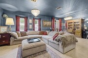 Photo - 425 S Meadowbrook Dr