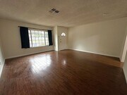Photo - BEAUTIFUL 3 BDRM/2BATH ENCINO HOME