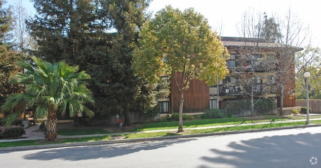 Photo - 366 Mentor Ave